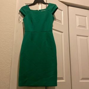Size: 2 Condition: Great Color: Green